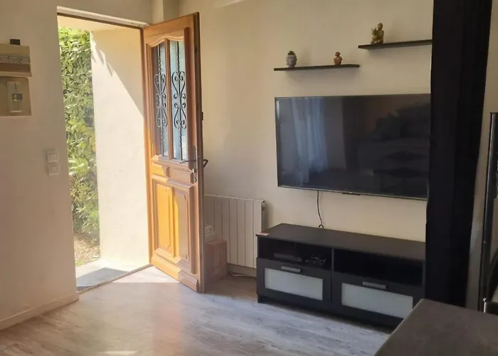 A 2 Pas De Disneyland * Esbly